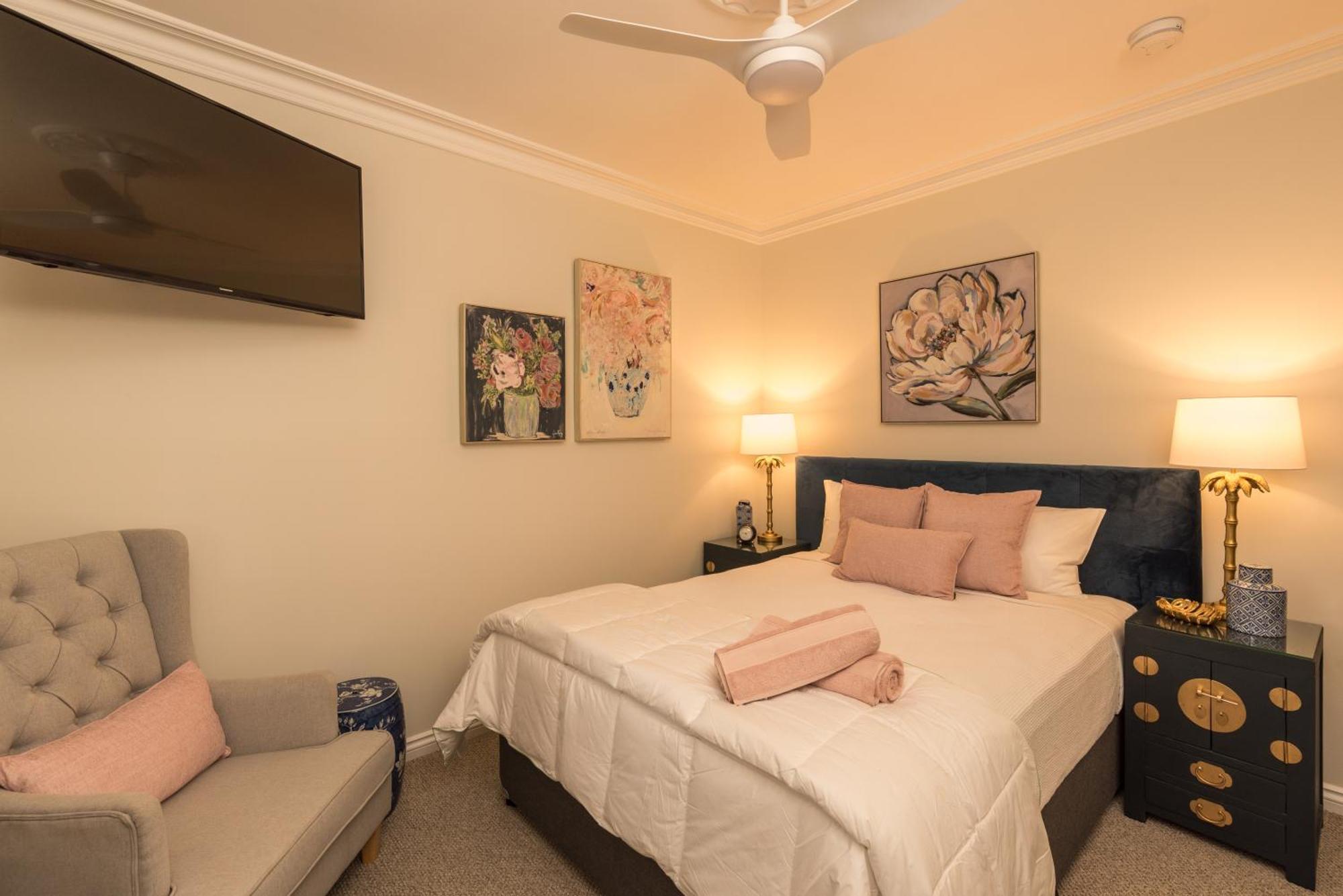 Maleny Hotel Екстер'єр фото