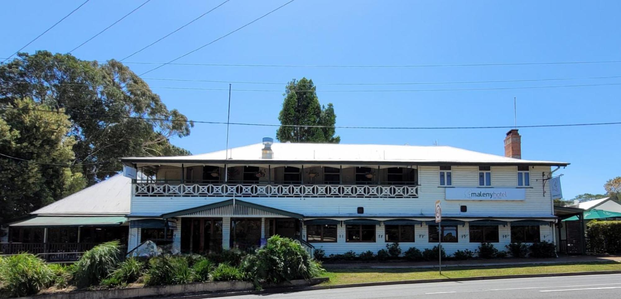 Maleny Hotel Екстер'єр фото