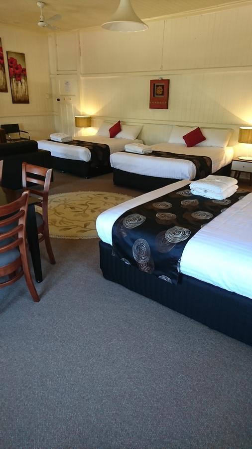 Maleny Hotel Екстер'єр фото
