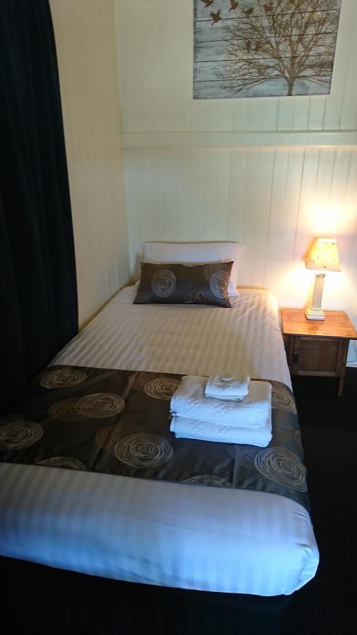 Maleny Hotel Екстер'єр фото