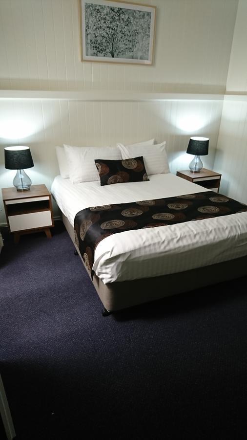 Maleny Hotel Екстер'єр фото