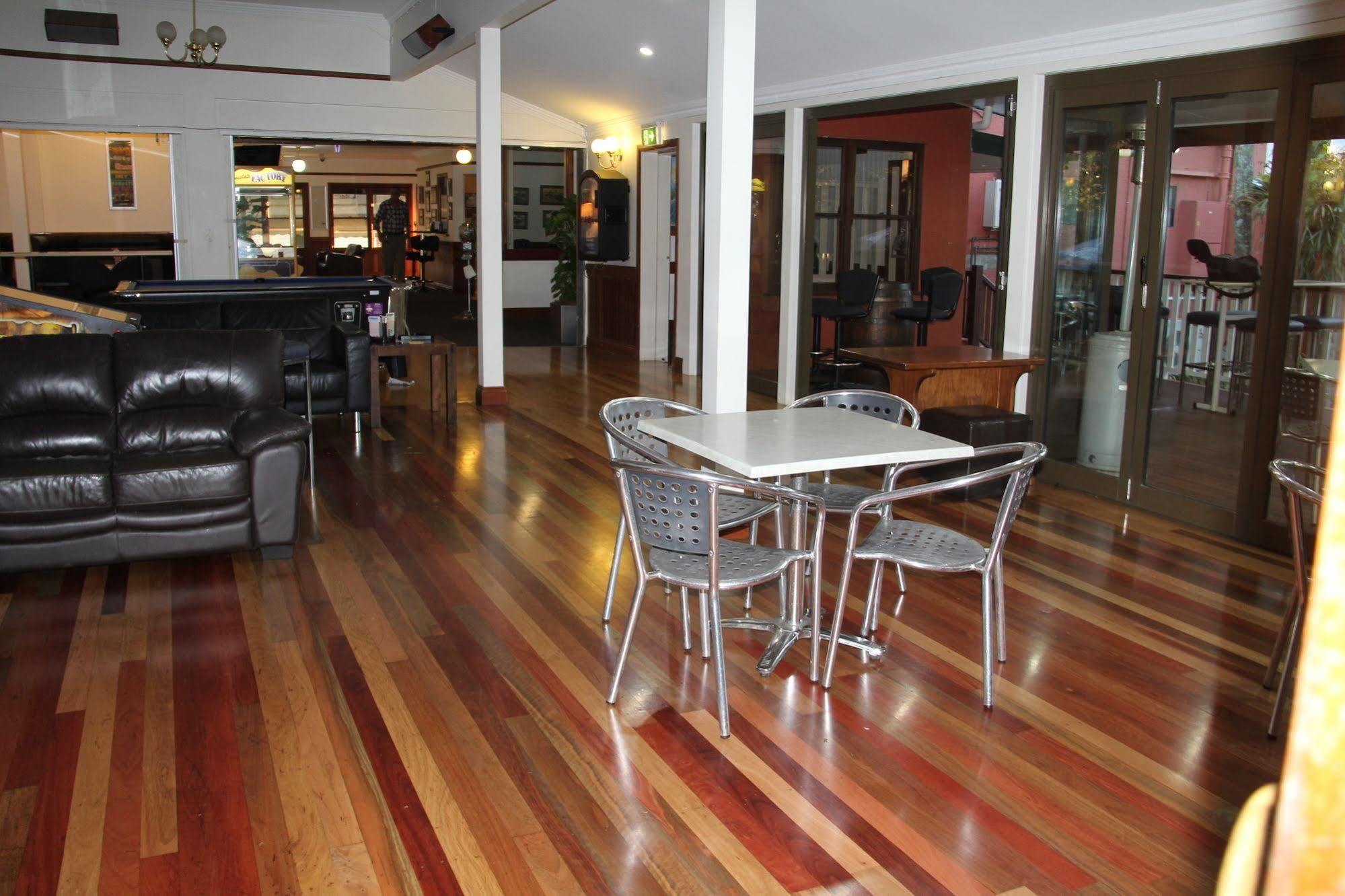 Maleny Hotel Екстер'єр фото